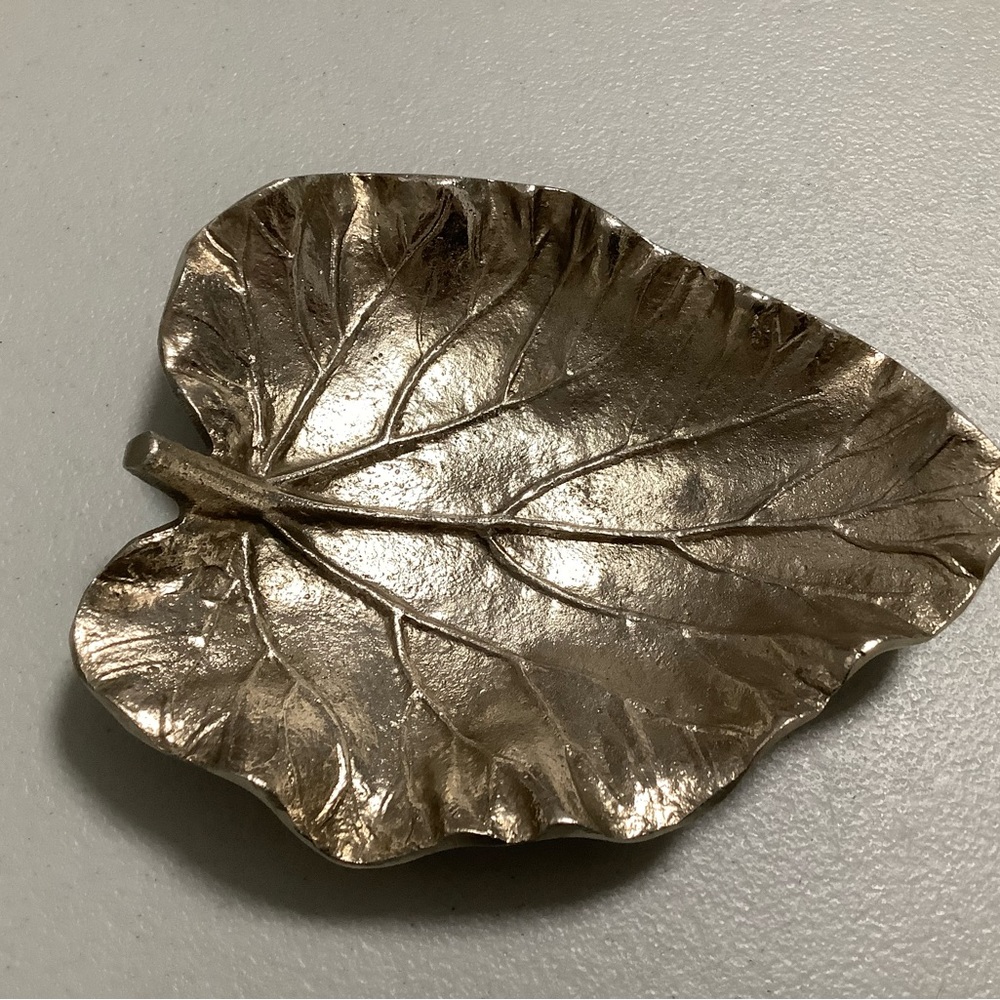 Trinket Dish Vanity Design Leaf Tray for jewelry (B277)